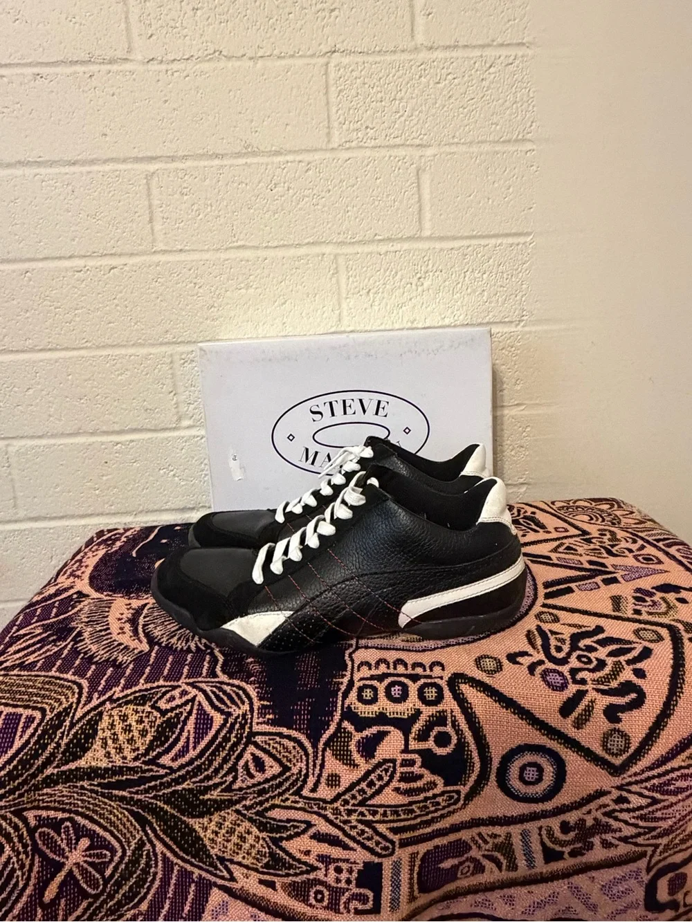 Vintage, Steve Madden Wazabi, Y2K, Low Profile, Driving Shoe, Bowling Sneaker.
